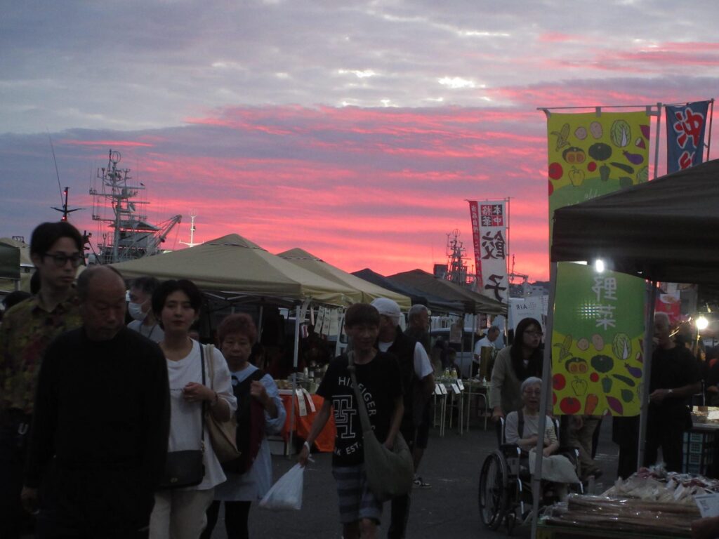 館 鼻 岸壁 朝市